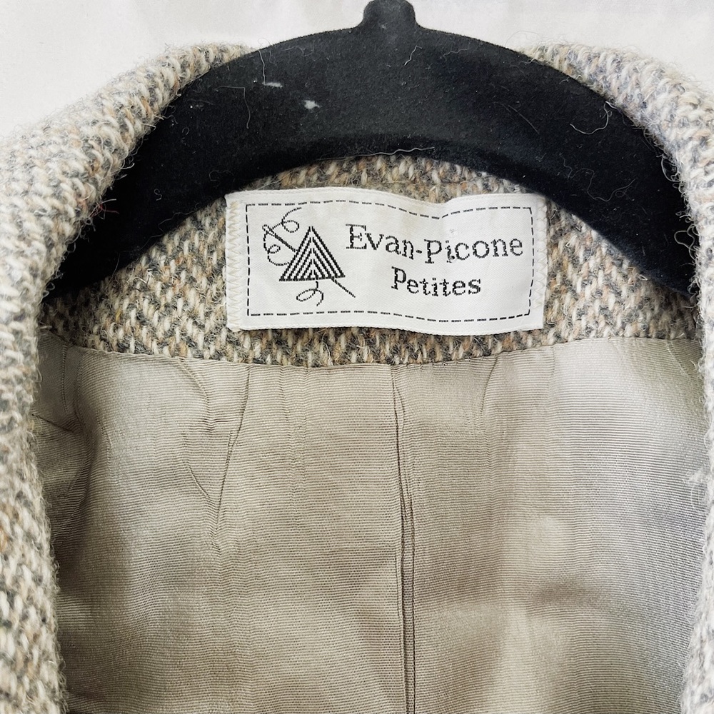 ❤️‍🔥SOLD❤️‍🔥Size 12 Petite Vintage Wool Blazer - Picture 3 of 6